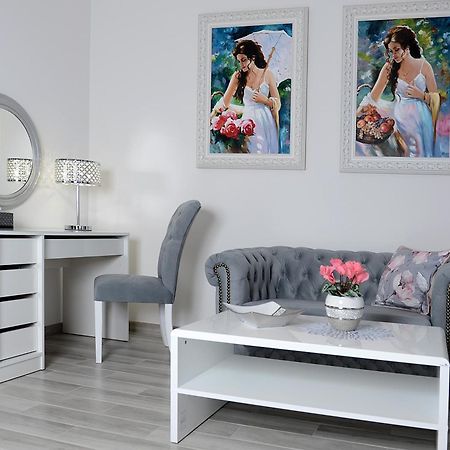 Rezydencja Mysliwska - Apartamenty Кошалин Екстериор снимка