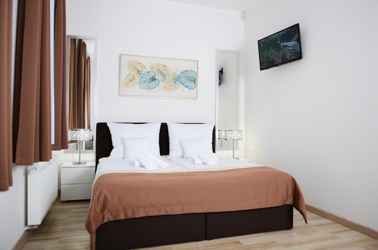 Rezydencja Mysliwska - Apartamenty Кошалин Екстериор снимка