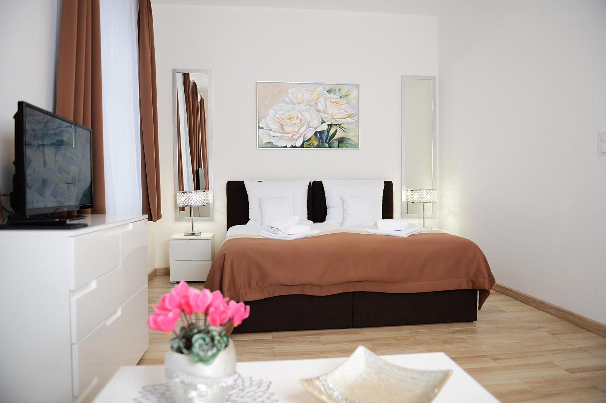 Rezydencja Mysliwska - Apartamenty Кошалин Екстериор снимка