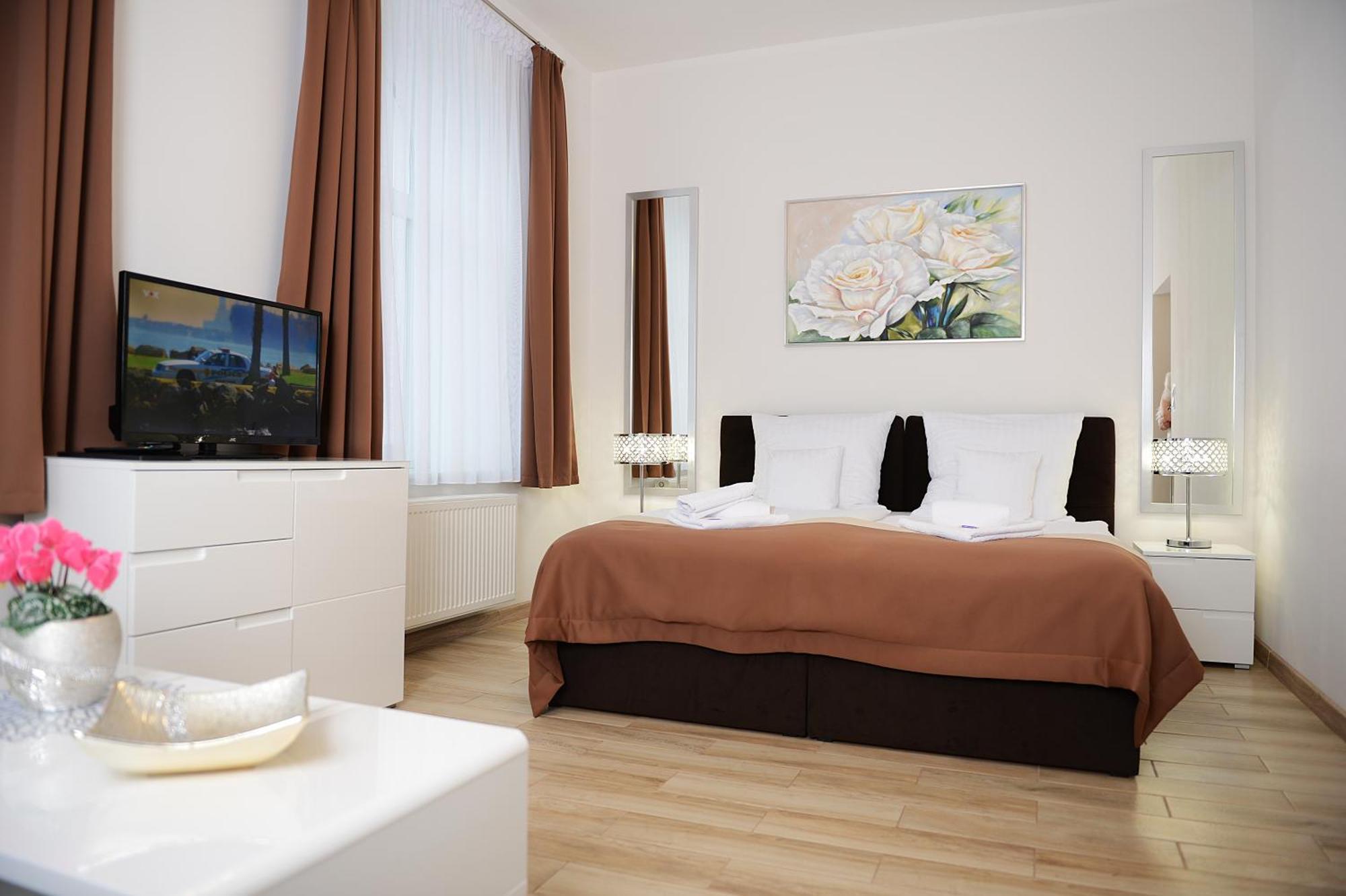 Rezydencja Mysliwska - Apartamenty Кошалин Екстериор снимка