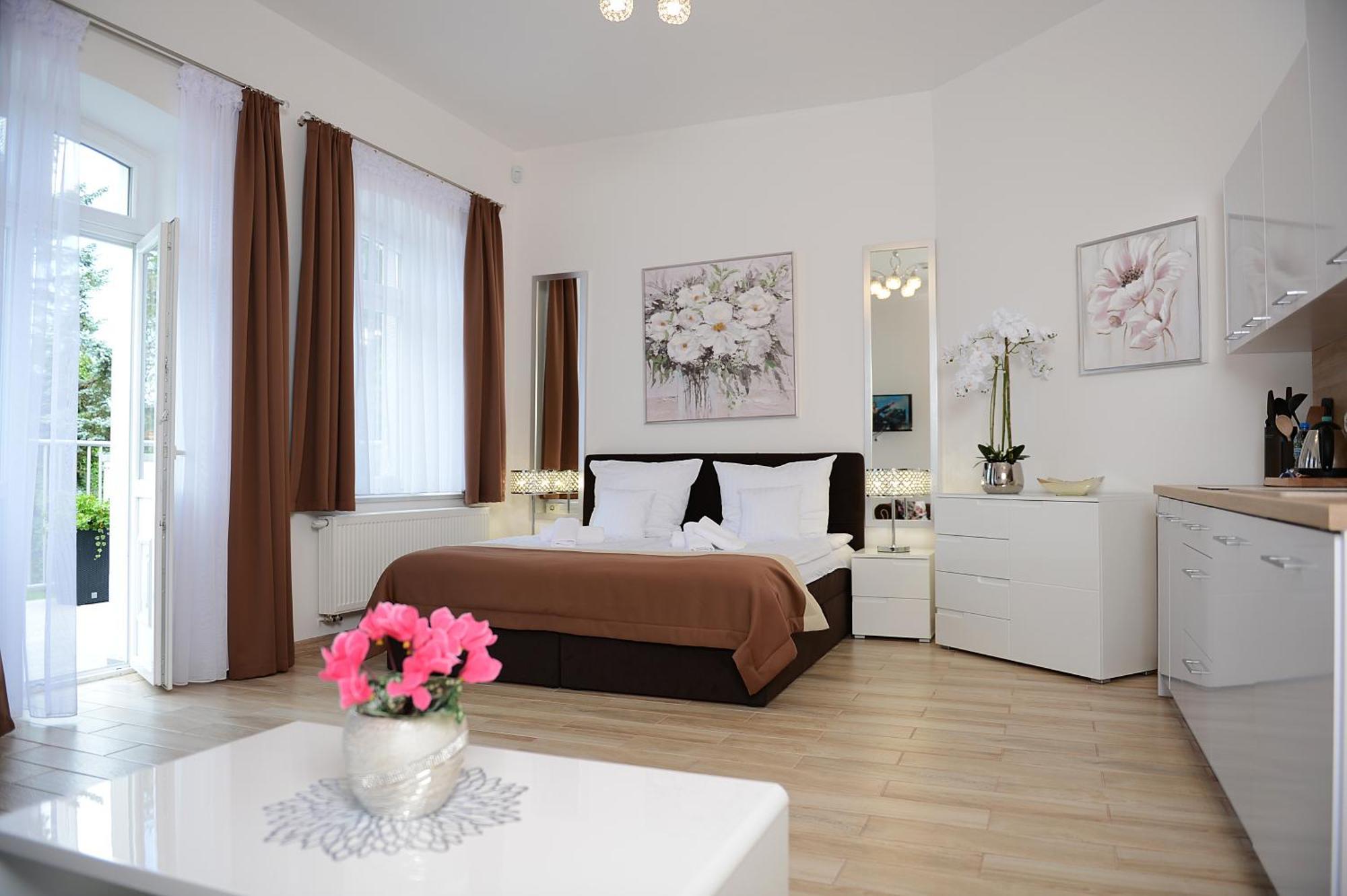 Rezydencja Mysliwska - Apartamenty Кошалин Екстериор снимка