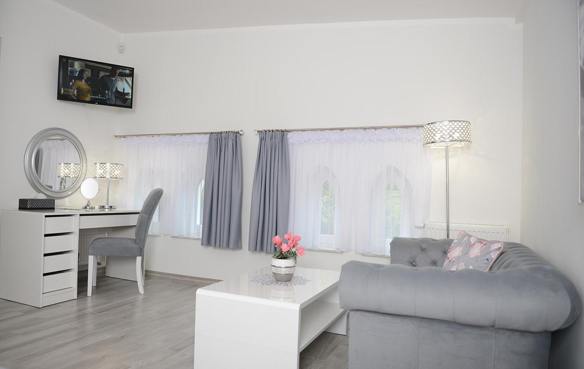 Rezydencja Mysliwska - Apartamenty Кошалин Екстериор снимка