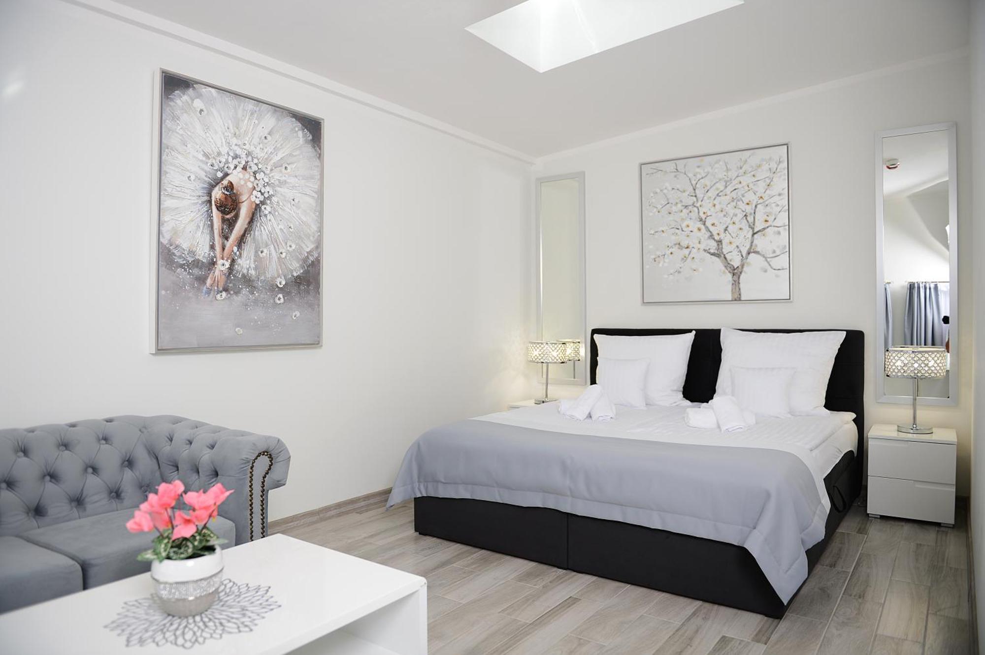 Rezydencja Mysliwska - Apartamenty Кошалин Екстериор снимка