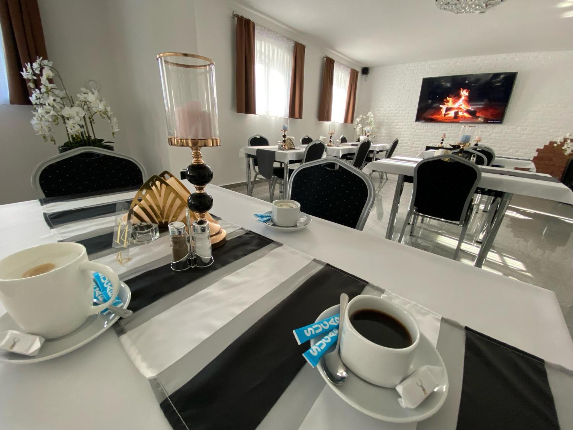 Rezydencja Mysliwska - Apartamenty Кошалин Екстериор снимка