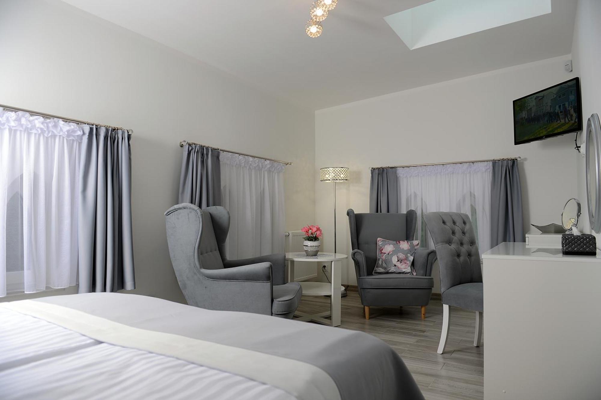 Rezydencja Mysliwska - Apartamenty Кошалин Екстериор снимка